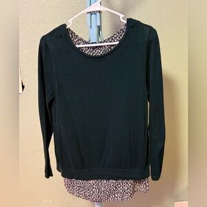 Apt. 9 Green, Black abd White layered Top.